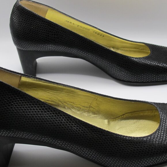 Bruno Magli Black Leather Crocodile/Lizard Heel in 8.5AA - Picture 2 of 8
